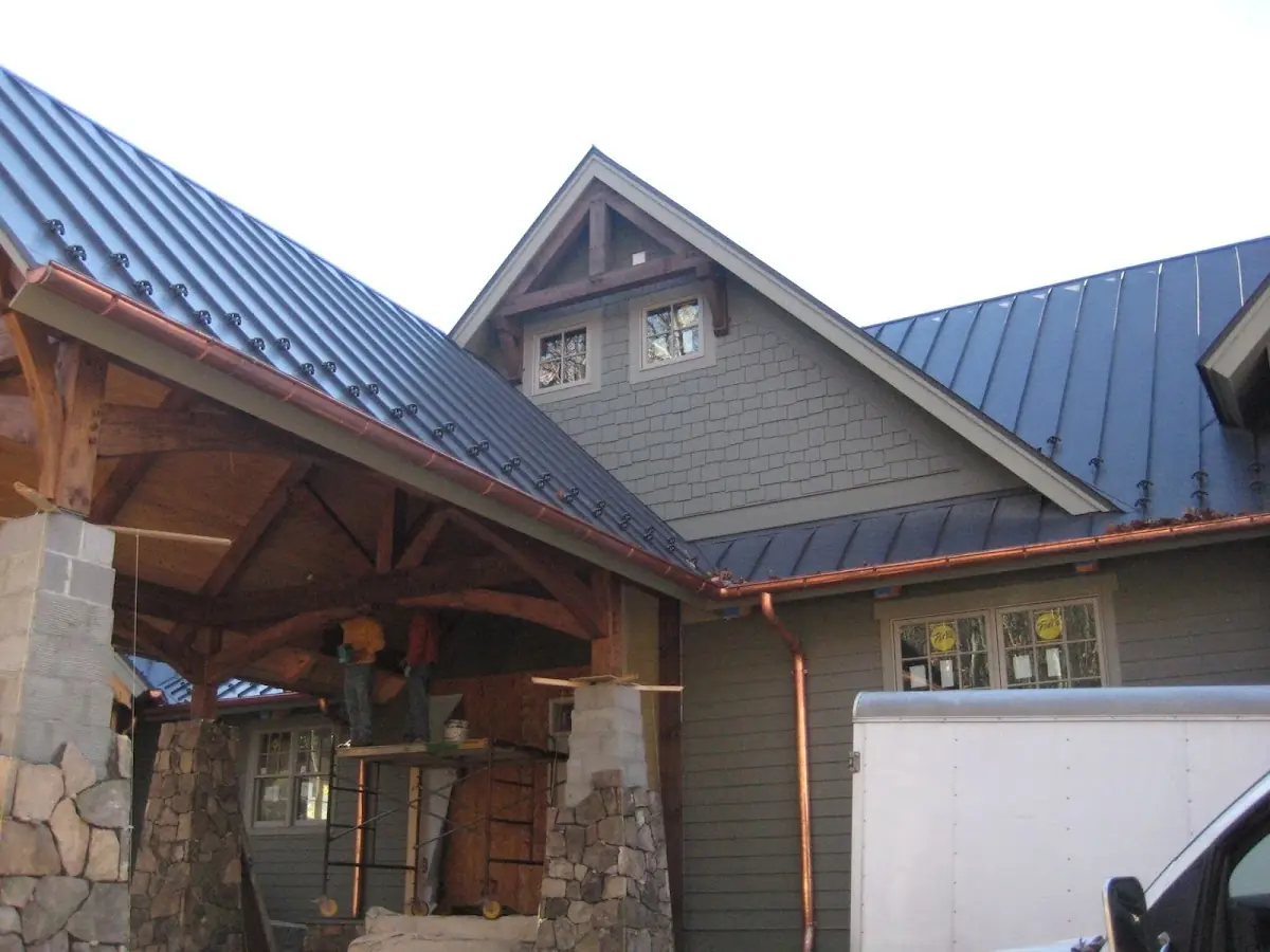 Craftsman Roofing team delivering quality roofing work in East Windsor